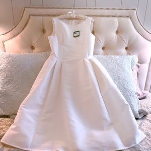 Stunning classic ivory dress